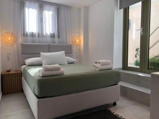 Olive green house - Città di Skiathos - 7