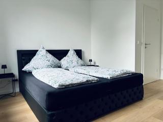 Große 80qm Wohnung mit mehreren Zimmern - - 9