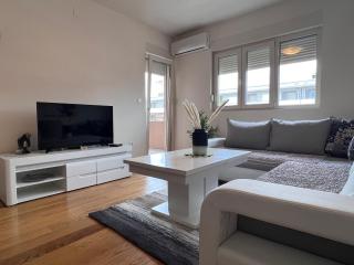 White Homes A - Central Point - Podgorica - 5