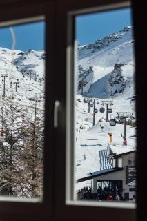 Lujo a pie de pista en Plaza Andalucía, Sierra Nevada - Serra Nevada - 2