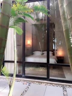 Entire 3 Bedroom Beachfront Villa Danang - 7