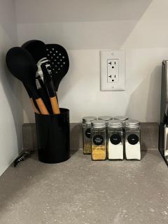 Brand new suite in langley close to everything - Langley - 5