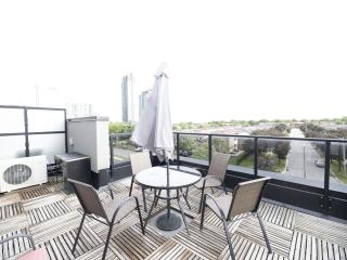 Executive 3 Bedroom Town House - Mississauga - 8