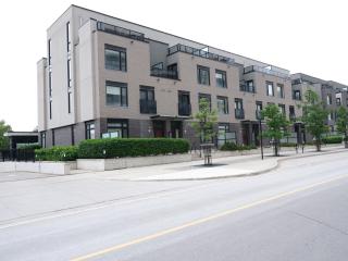 Executive 3 Bedroom Town House - Mississauga - 0