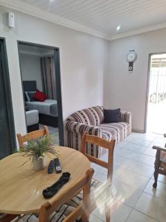 9 Levubu Cottages - Polokwane - 2