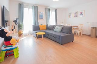 Disneyland-Paris 5 personnes, Wifi, Parking - 9