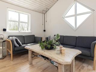 8 person holiday home in Hirtshals-By Traum - Hirtshals - 8