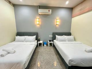Vacation home near WaterFall for 21 pax - George Town - 7