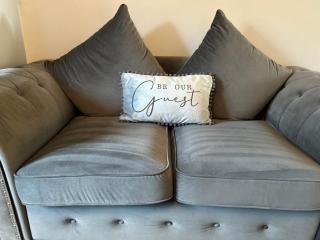 Dovefield House - Modern 3 Bed Home from Home - Alton Towers, Uttoxeter Races - 2