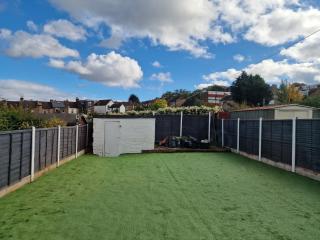 Grand 2 bed Apartment - Belvedere - 9