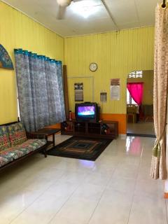 MZ HOMESTAY BELAKANG MASJiD MACHANG - 2