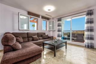 Relax in our luxury home - Terrace, Pool & Parking - 0
