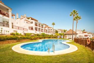 Relax in our luxury home - Terrace, Pool & Parking - 1