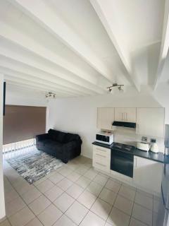 Luxury Suites at St Petes Duplex Townhouse - Newton Park - 7