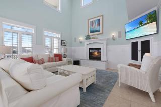 Charming Canal Home with Private Heated Pool and Boat Lift - Ocean Isle Beach - 2