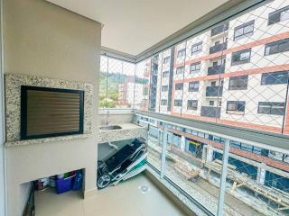 Apto amplo há poucos metros do mar em Palmas- 0107 - 9