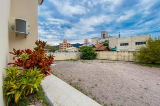 Apto de 01 quarto há poucos metros do mar! 0451 - 1