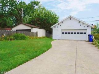 Primo Apartment 2 Bedroom 1 Bath Free Parking Airport Cleveland Clinic Fairview - 7