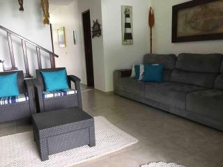 Linda, perto do mar, casa 3 suítes, com ar - Ubatuba - 1