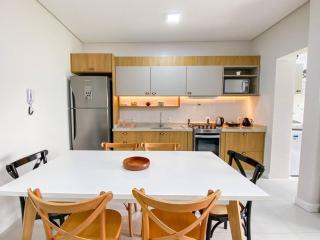 Apto encantador, prédio novo com piscina - 0116 - 3