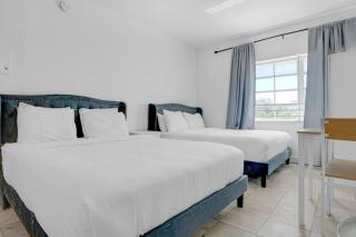 South Beach Chic Studio Retreat sleeps 4 - Miami Beach - 5