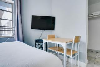 Stylish Studio Steps from South Beach, Sleeps 4 - Miami Beach - 0