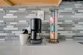 Stylish Studio Steps from South Beach, Sleeps 4 - 5