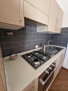 Domus Livio, 7 min FCO Airport, Free WiFi, Garden Apartment, 2 TV HD - Fiumicino - 2