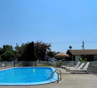 The Maddox Inn - 5