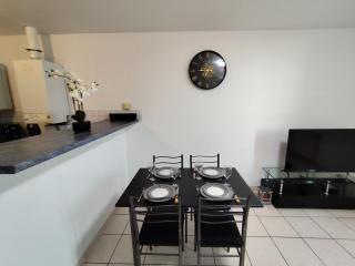 Appartement climatisé avec vue sur la cité - 2