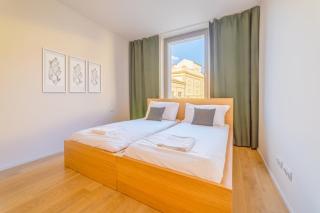 Premium Woodsy Apartment with Parking Garage by Rentez - Prague - 8