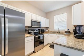 Resort with Lazy River Townhome - Davenport - 3
