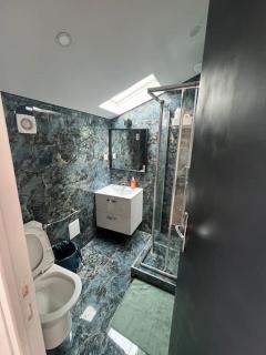 Love room jacuzzi proche centre ville - Amiens - 9