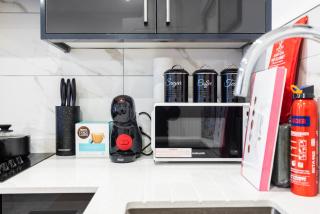 Block of Apartments In Croydon ,Long Stays , Weekly & Monthly Offers , Contractors , Relocations , Leisure & Family Stays - Croydon - 2