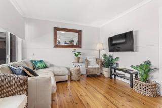 Berrigal 4 Beachfront - Shoal Bay - 9