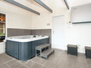 Luxury Retreat with Pool - By Traum Ferienwohnungen - Ulfborg - 2