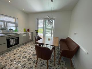 Ferienwohnung - - 5