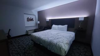 Baymont by Wyndham South Bend Near Notre Dame - South Bend - 9