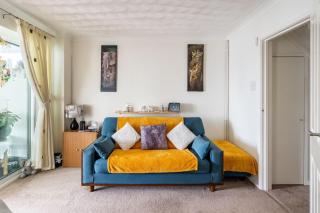 Spacious 3bed semi/Gamesroom/Drive/10mins to City - Wrexham - 0