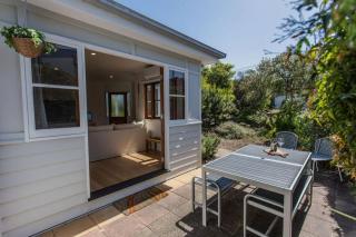 Cosy Coastal Cottage - Ocean Grove - 8
