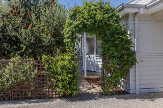 Cosy Coastal Cottage - Ocean Grove - 5