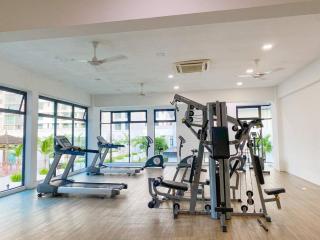 3R2B in Skudai, 10min to Sutera,Paradigm,UTM l 6-9pax - Lima Kedai - 1