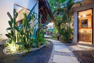 Villa Chantal-Intimate Villa in Seminyak - Seminyak - 1