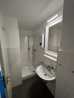 EMAS4 Wohnung mit 2 Einzelbetten, Küche - Krefeld - 1