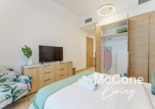 Stylish 1BR in JVC with Pool & Nearby Parks - Dubai - 4