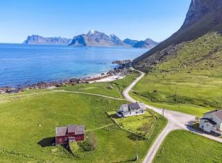 The Hidden Gem - Mountain & Beach View - Vikten - 0