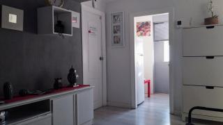 Apartamento 1 dormitorio y salon con sofa cama bien comunicado con el centro - Siviglia - 2