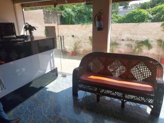 La Casa Inn Guest House, Barabanki - 1