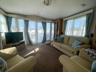 Lovely Caravan With Decking At Manor Park, Near Hunstanton Beach Ref 23034C - Hunstanton - 5