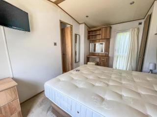 Beautiful Caravan With Decking At Carlton Meres Holiday Park, Suffolk Ref 60022M - Saxmundham - 1
